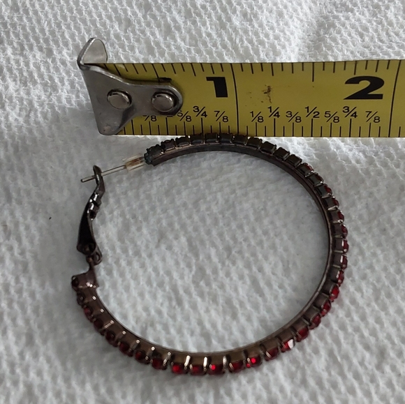 RED RHINESTONE HOOP PIERCED EARRINGS - Picture 3 of 4